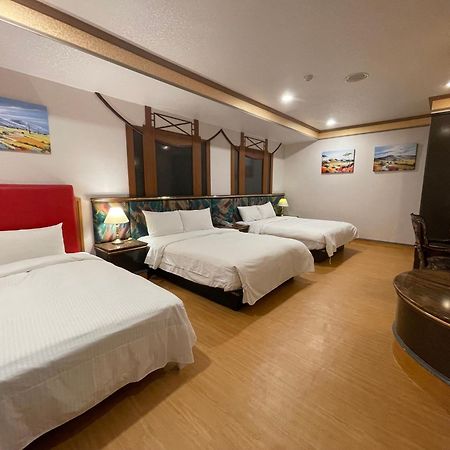 Wenpin Hotel - Pier 2 Kaohsziung Kültér fotó