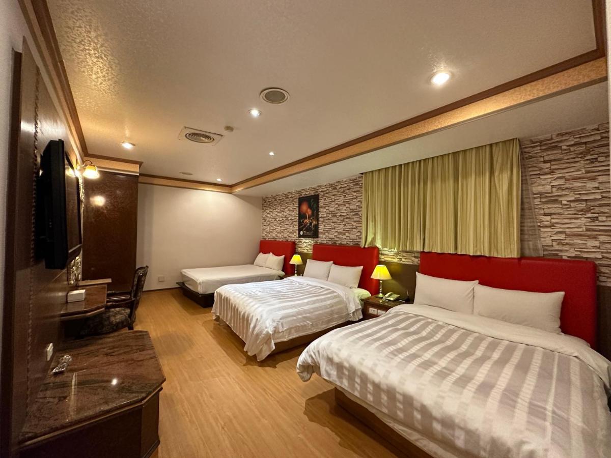 Wenpin Hotel - Pier 2 Kaohsziung Kültér fotó
