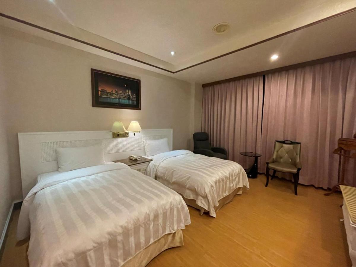 Wenpin Hotel - Pier 2 Kaohsziung Kültér fotó