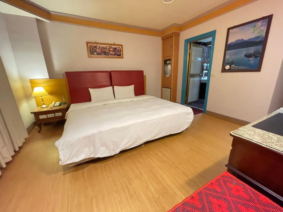 Wenpin Hotel - Pier 2 Kaohsziung Kültér fotó