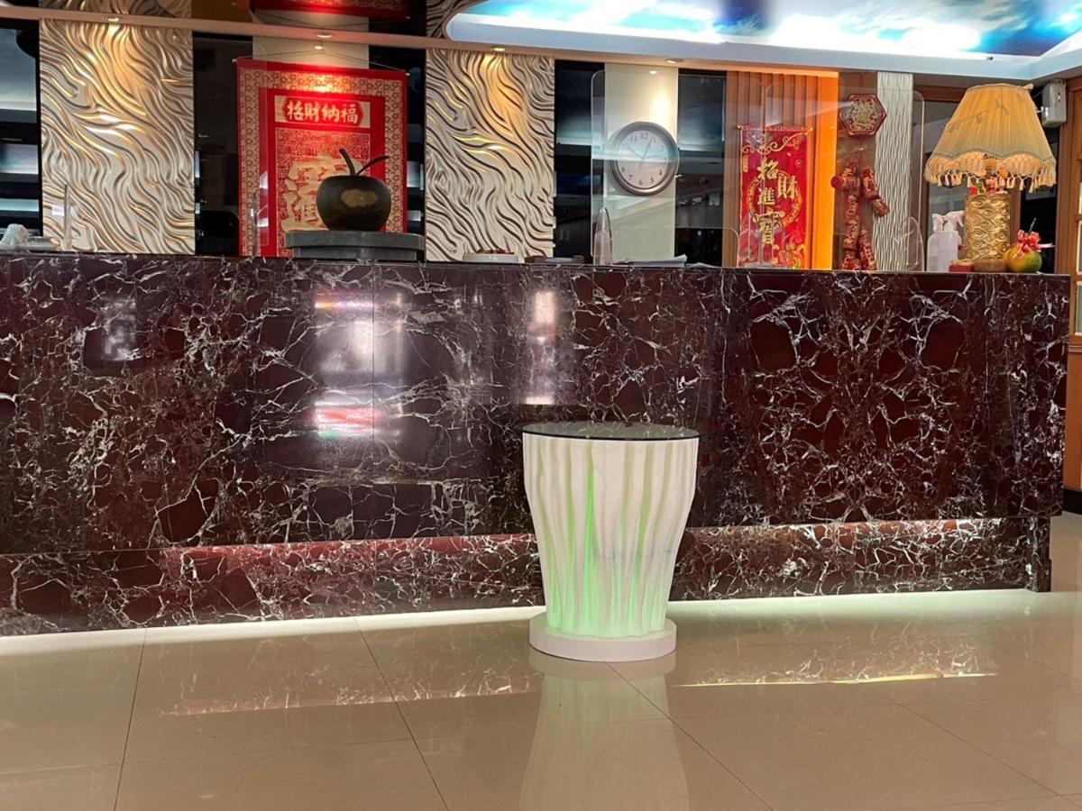Wenpin Hotel - Pier 2 Kaohsziung Kültér fotó
