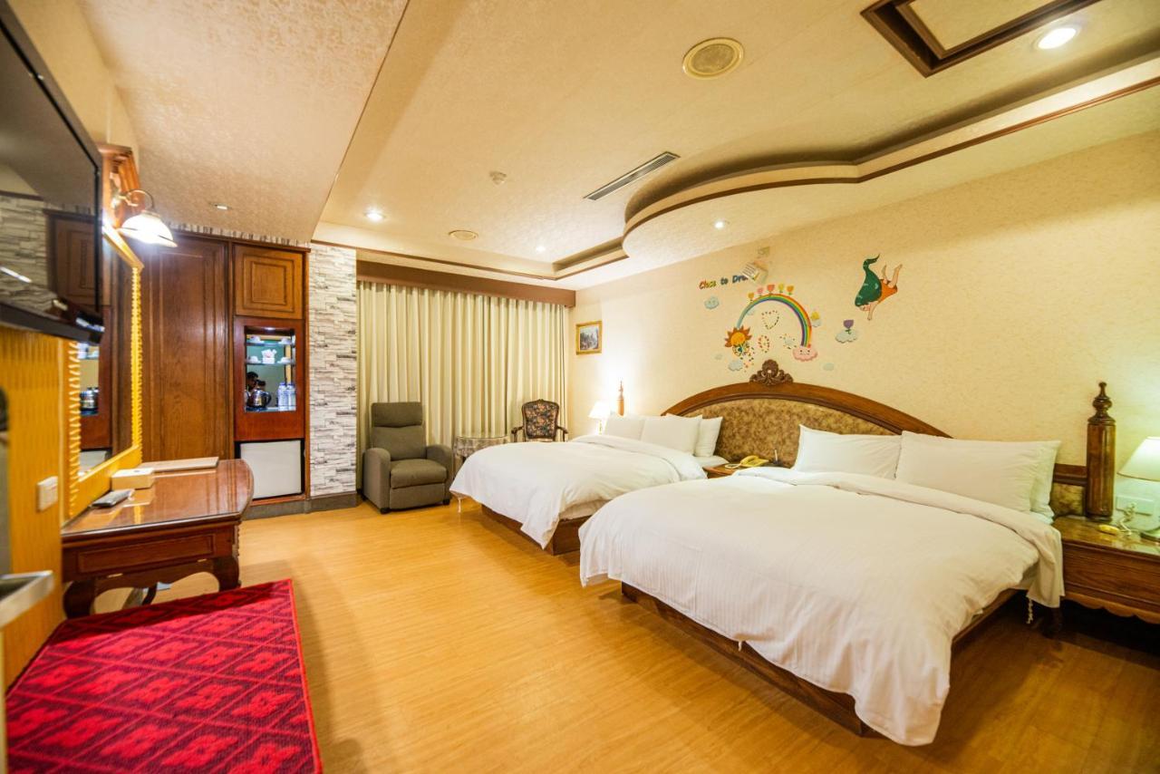Wenpin Hotel - Pier 2 Kaohsziung Kültér fotó