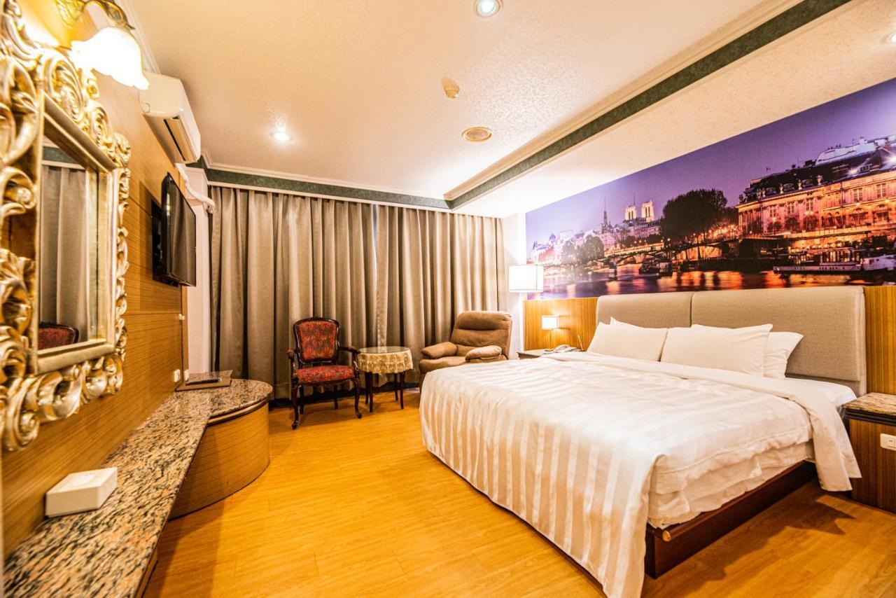 Wenpin Hotel - Pier 2 Kaohsziung Kültér fotó