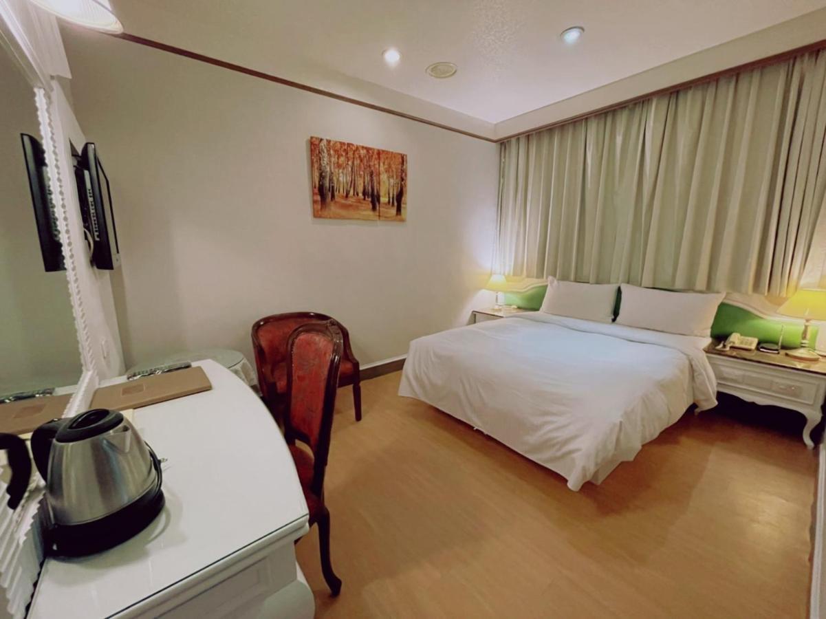 Wenpin Hotel - Pier 2 Kaohsziung Kültér fotó