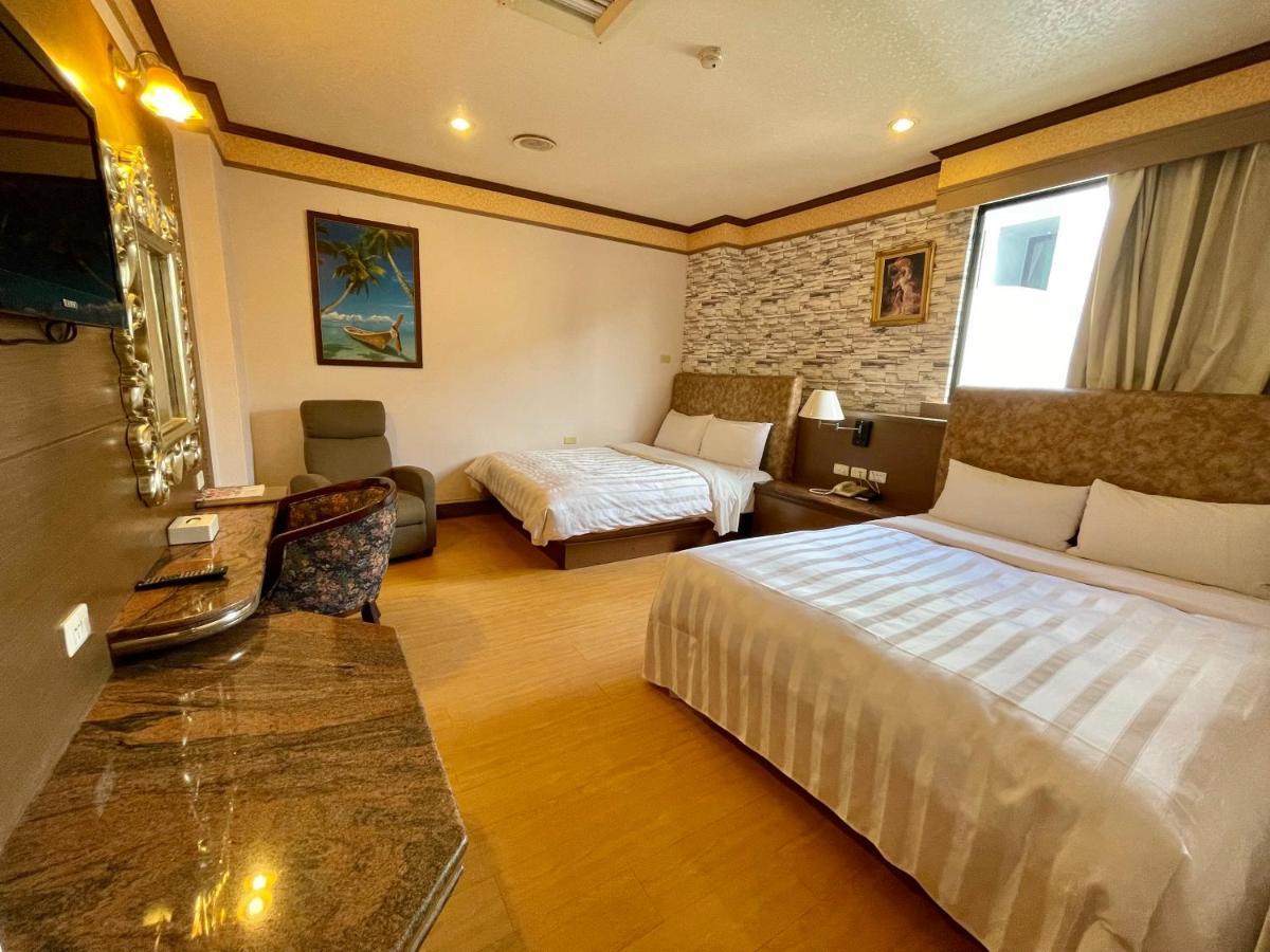 Wenpin Hotel - Pier 2 Kaohsziung Kültér fotó